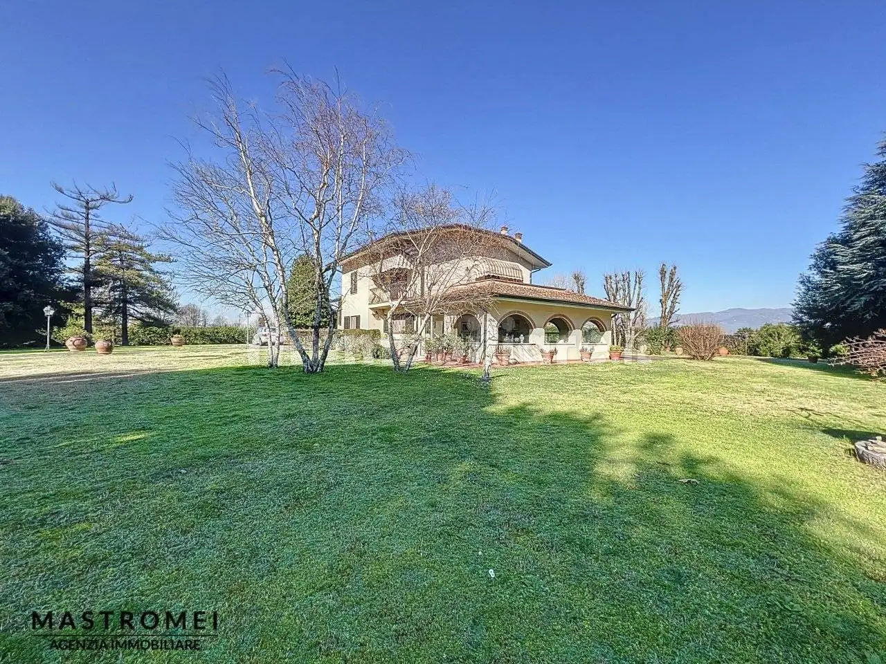 Villa in vendita a Lucca