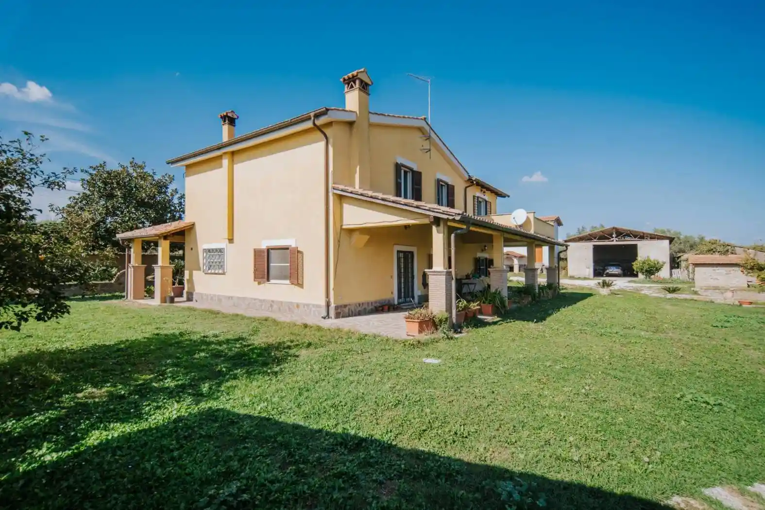 Villa bifamiliare via Sacrofano-Cassia, Tiberina, Roma - foto 2