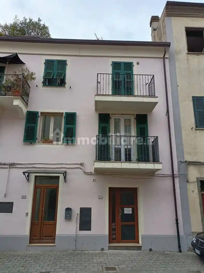 Casa indipendente in vendita a Licciana Nardi