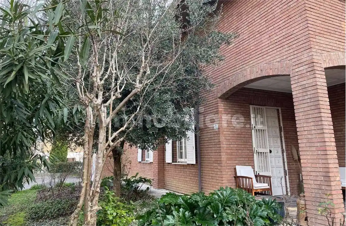 Villa in vendita a Modena