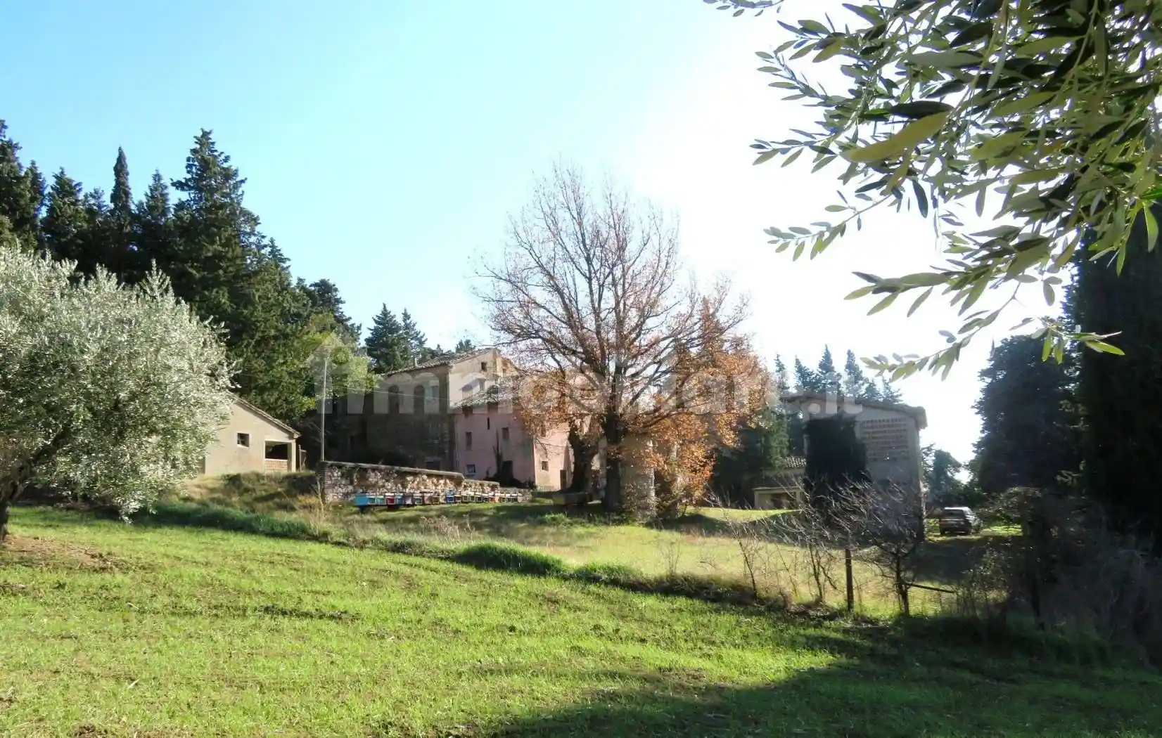 Rustico - Casale in vendita a Tolentino