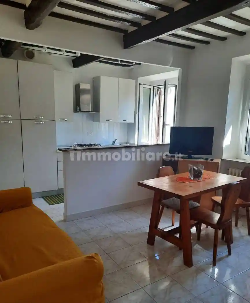 Palazzo - Edificio in Affitto - foto 3