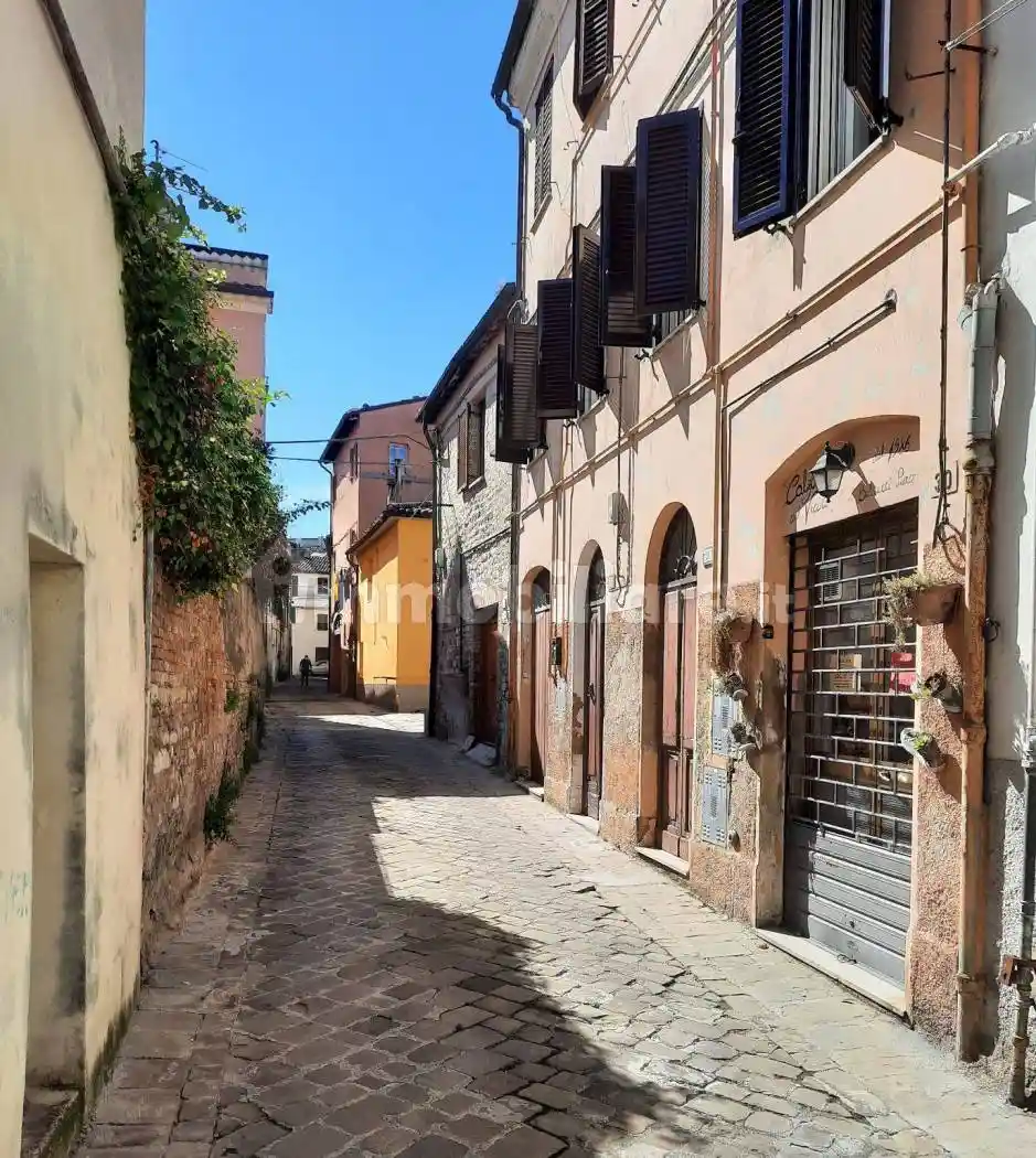 Palazzo - Edificio in Affitto - foto 5