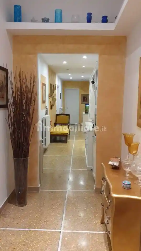 Appartamento in vendita a Livorno