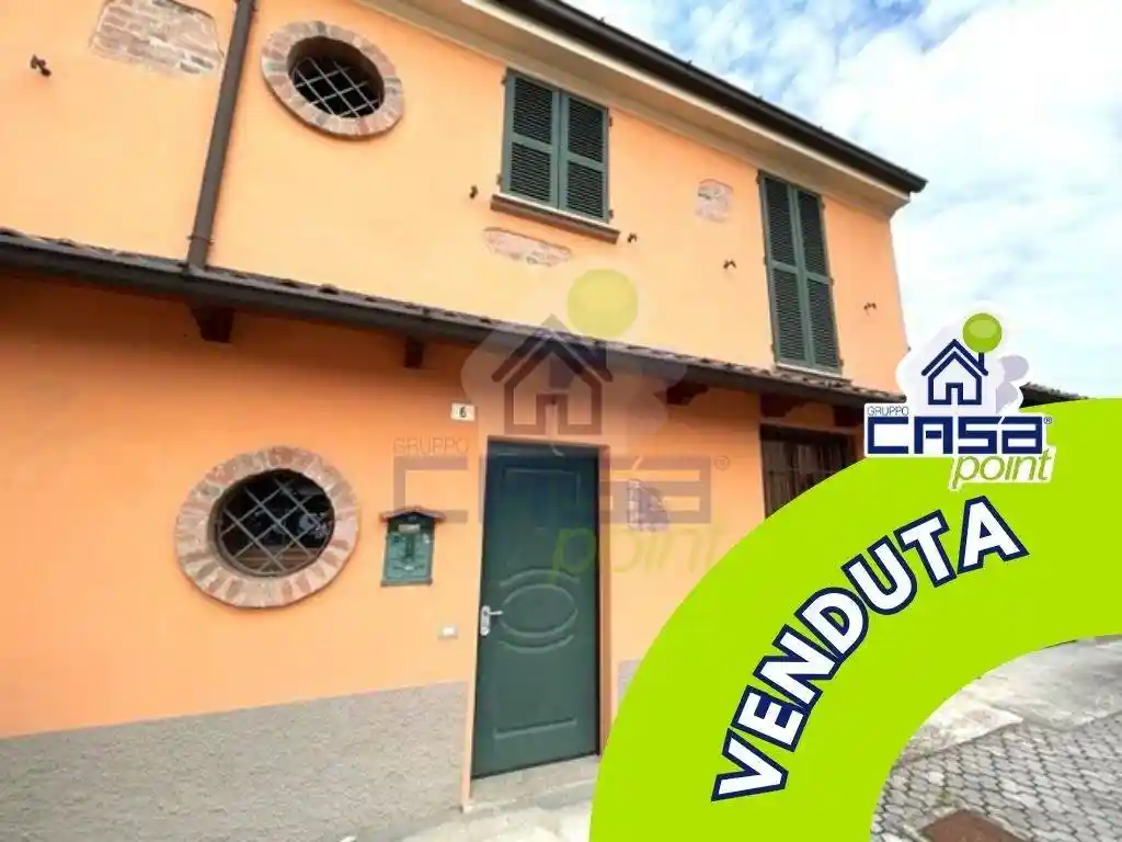 Casa indipendente in vendita a Castelvetro Piacentino