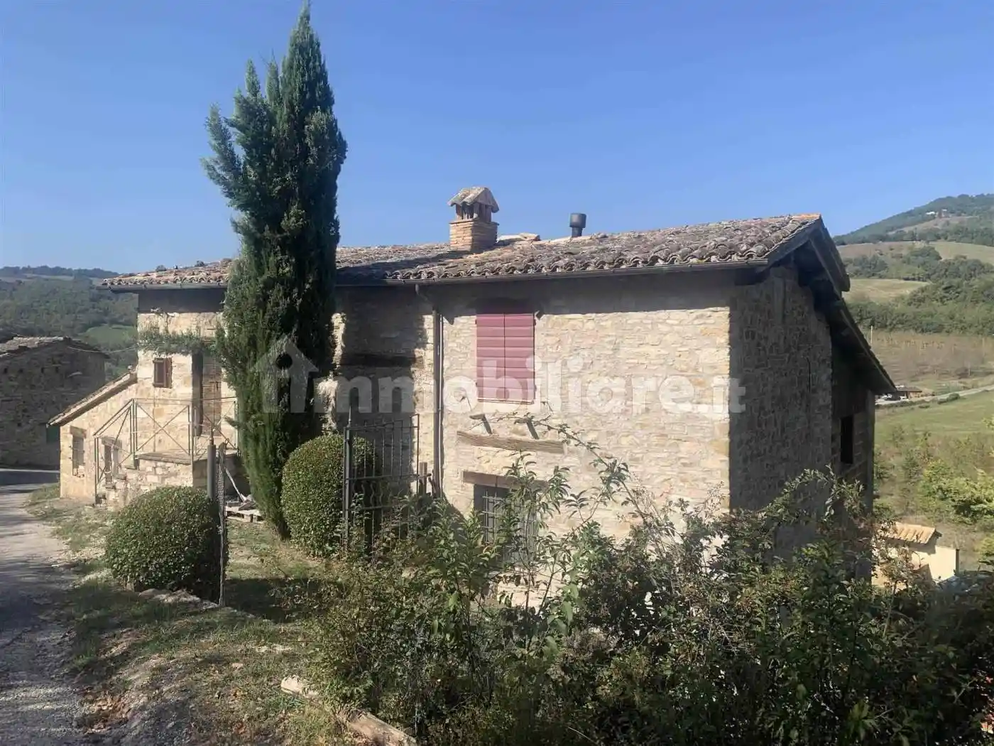 Rustico - Casale in vendita a Camerino