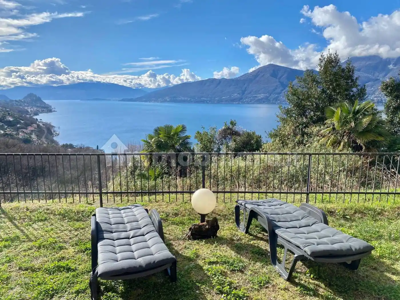 Appartamento in vendita a Brezzo di Bedero