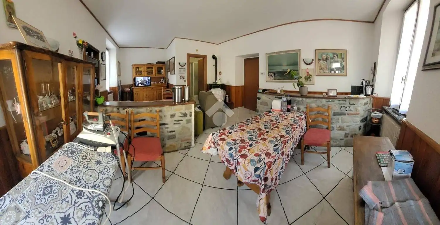 Terratetto unifamiliare piazza Vittorio Veneto 2, Blessagno - foto 2