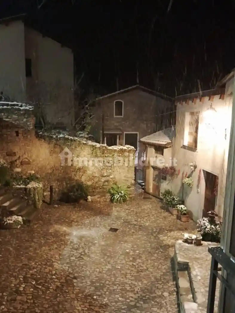 Rustico - Casale in vendita a Castelvecchio di Rocca Barbena