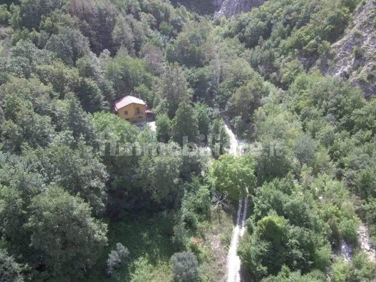 Casa indipendente in vendita a Senerchia