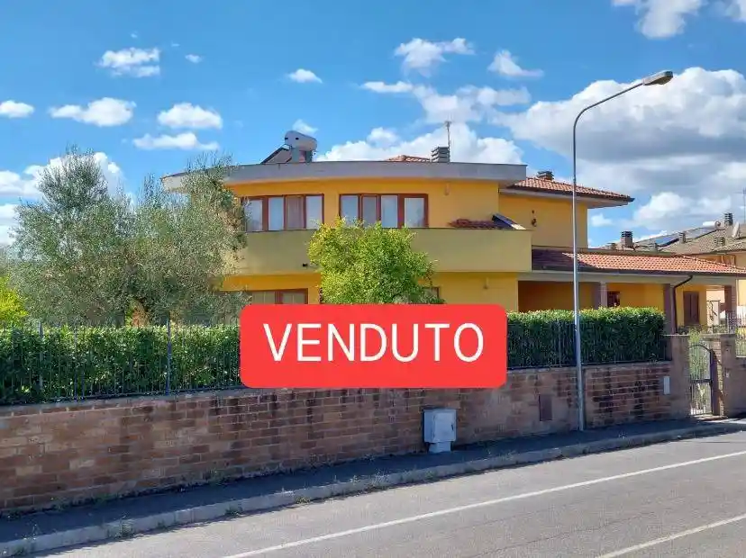 Villa in vendita a Capodimonte