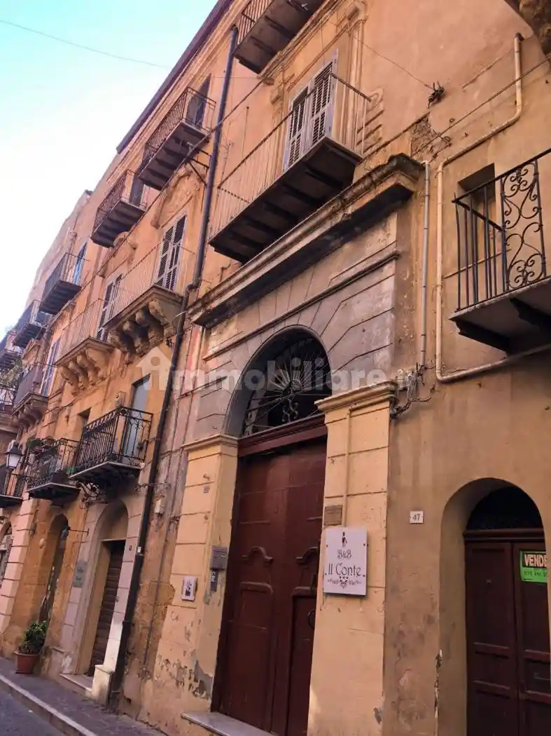 Palazzo - Edificio in vendita a Agrigento