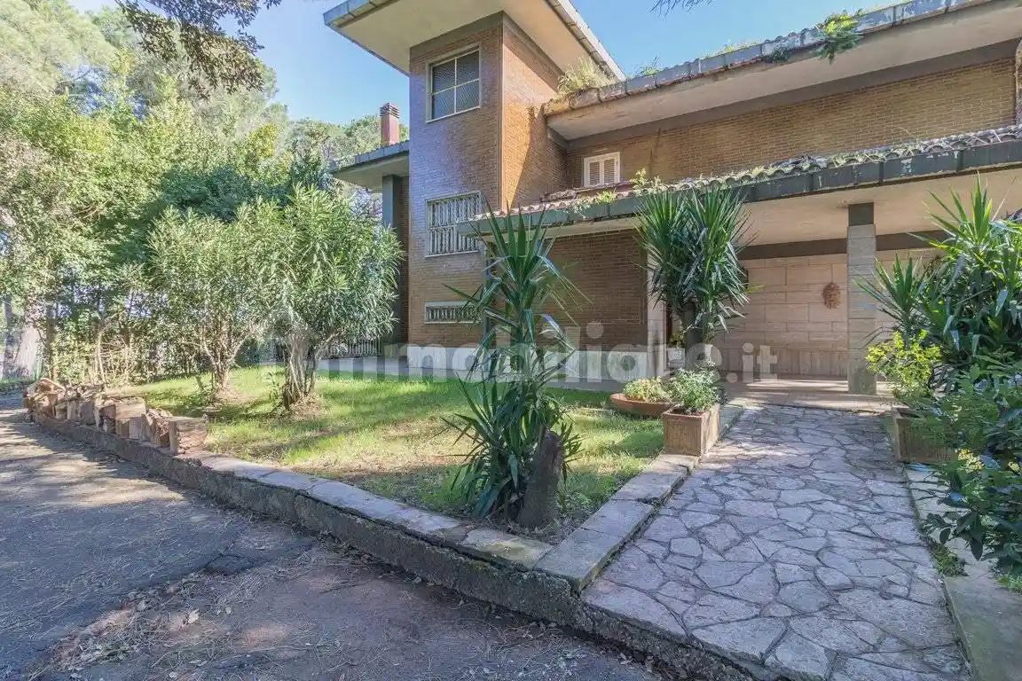 Villa in vendita a Roma