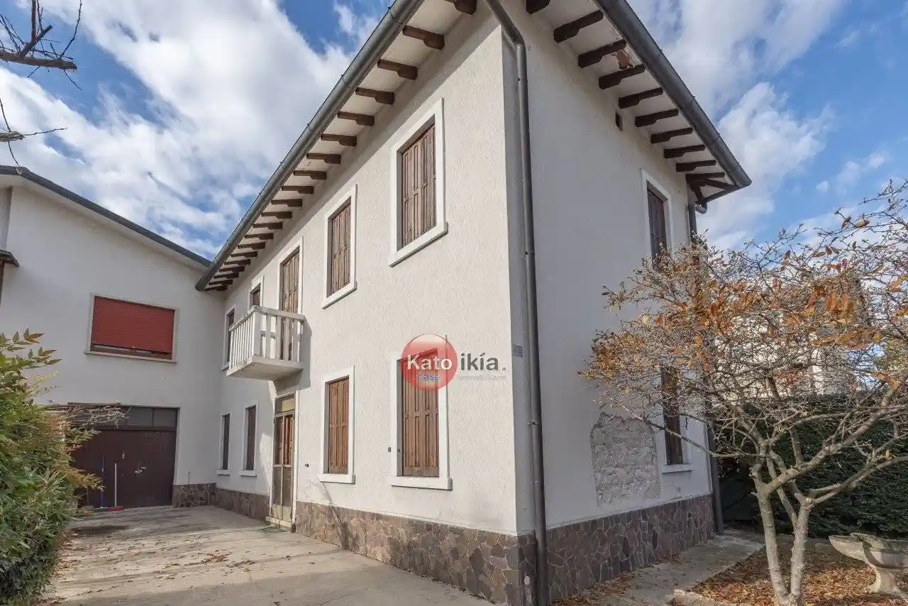 Villa in vendita a Creazzo