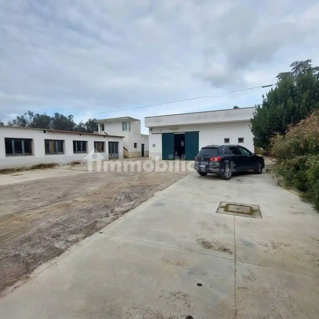 Villa bifamiliare via Provinciale per Francavilla Fontana 93, Villa Castelli - foto 4