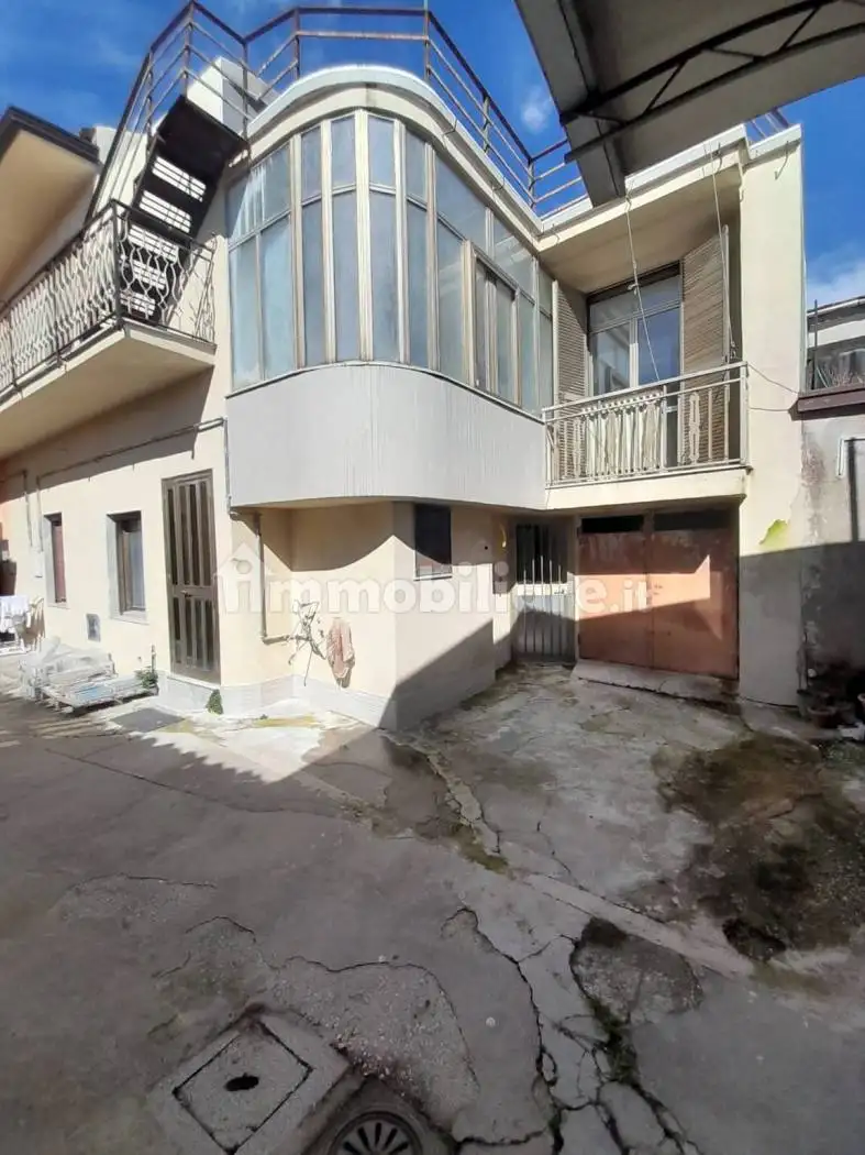 Casa indipendente in vendita a Moiano