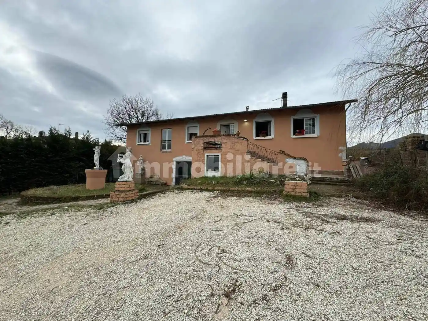 Rustico - Casale in vendita a Fabriano