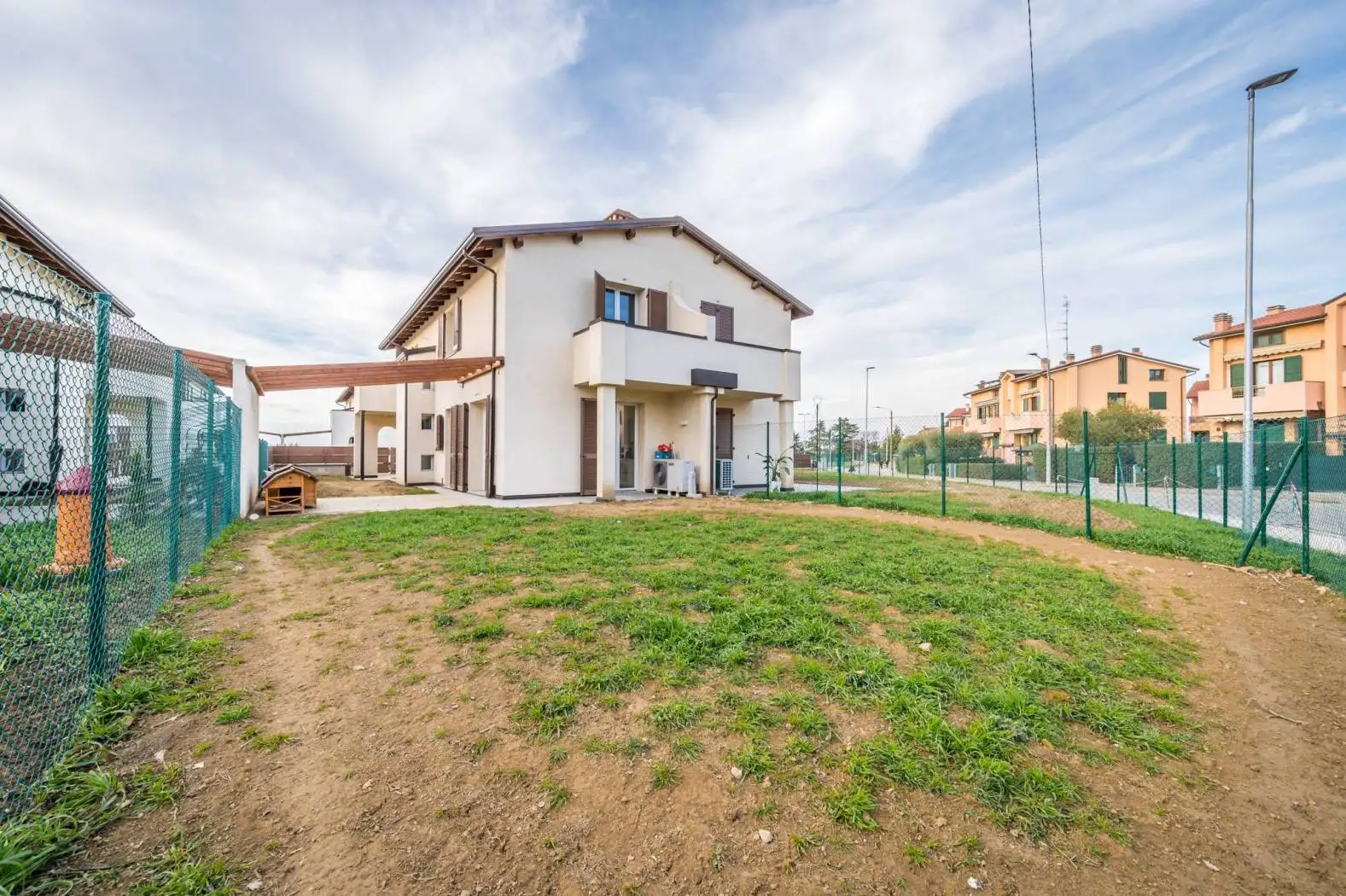 Villa in vendita a Imola