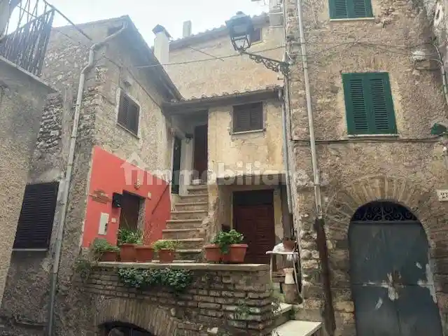 Appartamento in vendita a Castel Madama