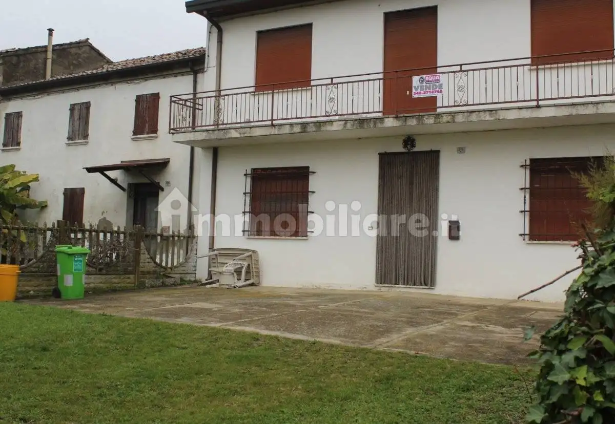 Villetta a schiera in vendita a Ficarolo