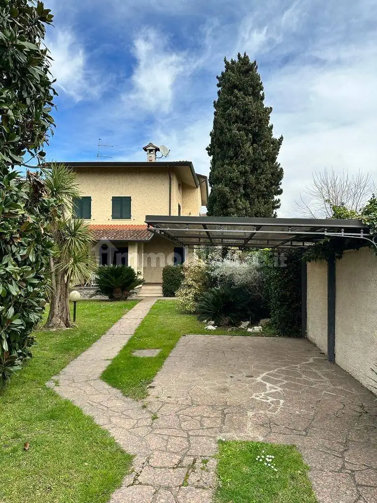 Villa unifamiliare via della Croce, Cinquale, Montignoso - foto 2