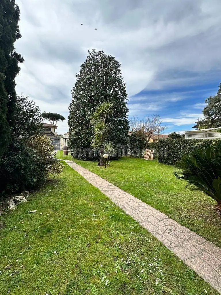 Villa unifamiliare via della Croce, Cinquale, Montignoso - foto 4