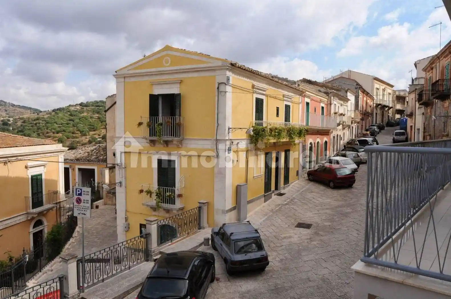 Palazzo - Edificio in vendita a Ragusa