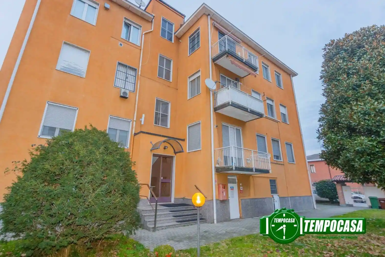 Appartamento in vendita a Lacchiarella