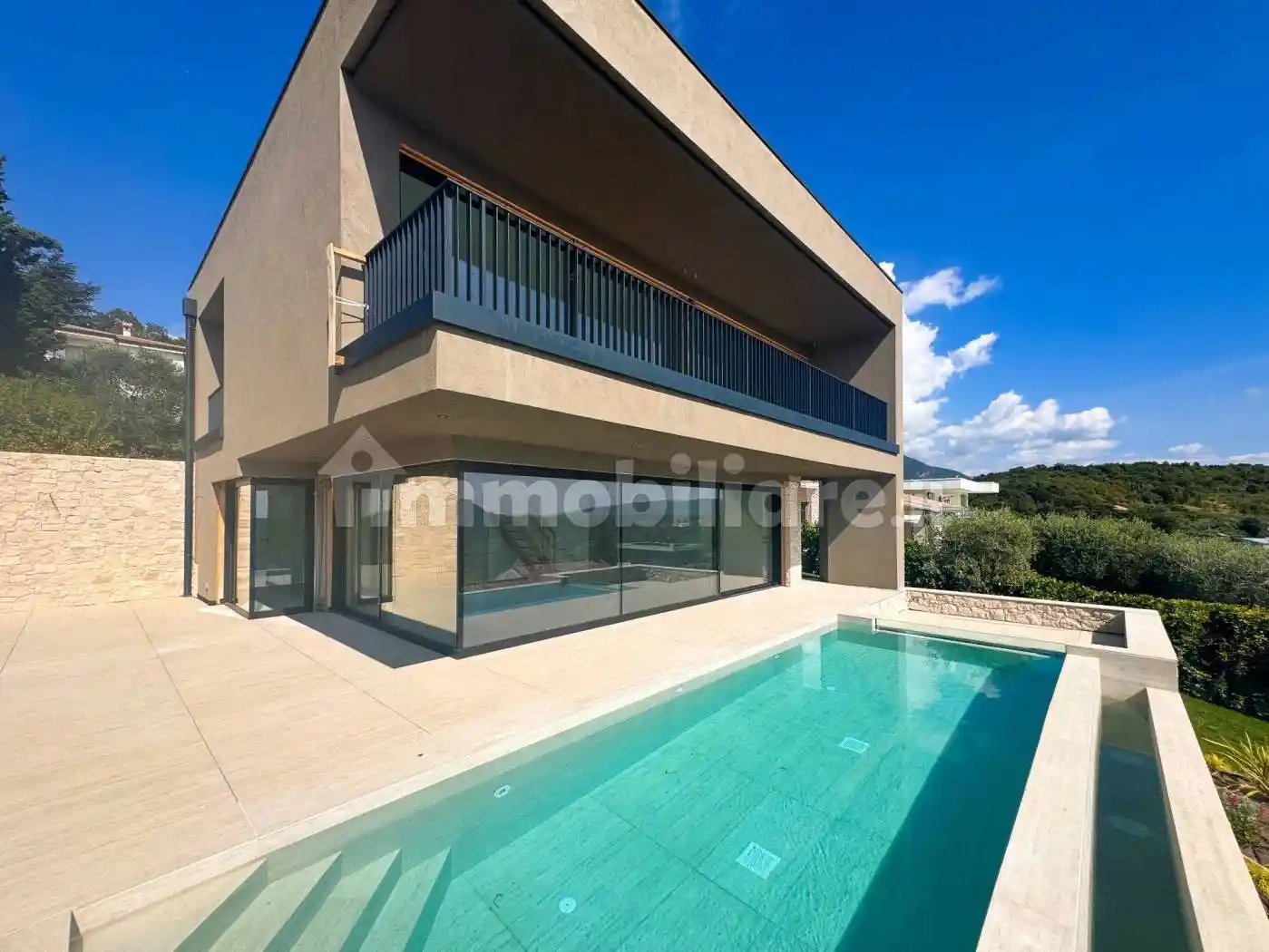 Villa in vendita a Costermano sul Garda