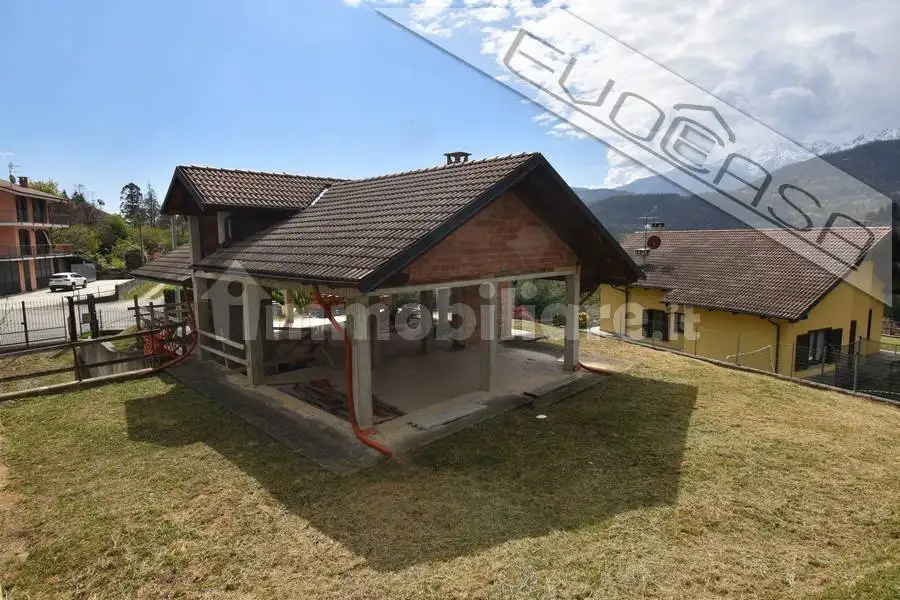 Villa in vendita a Angrogna