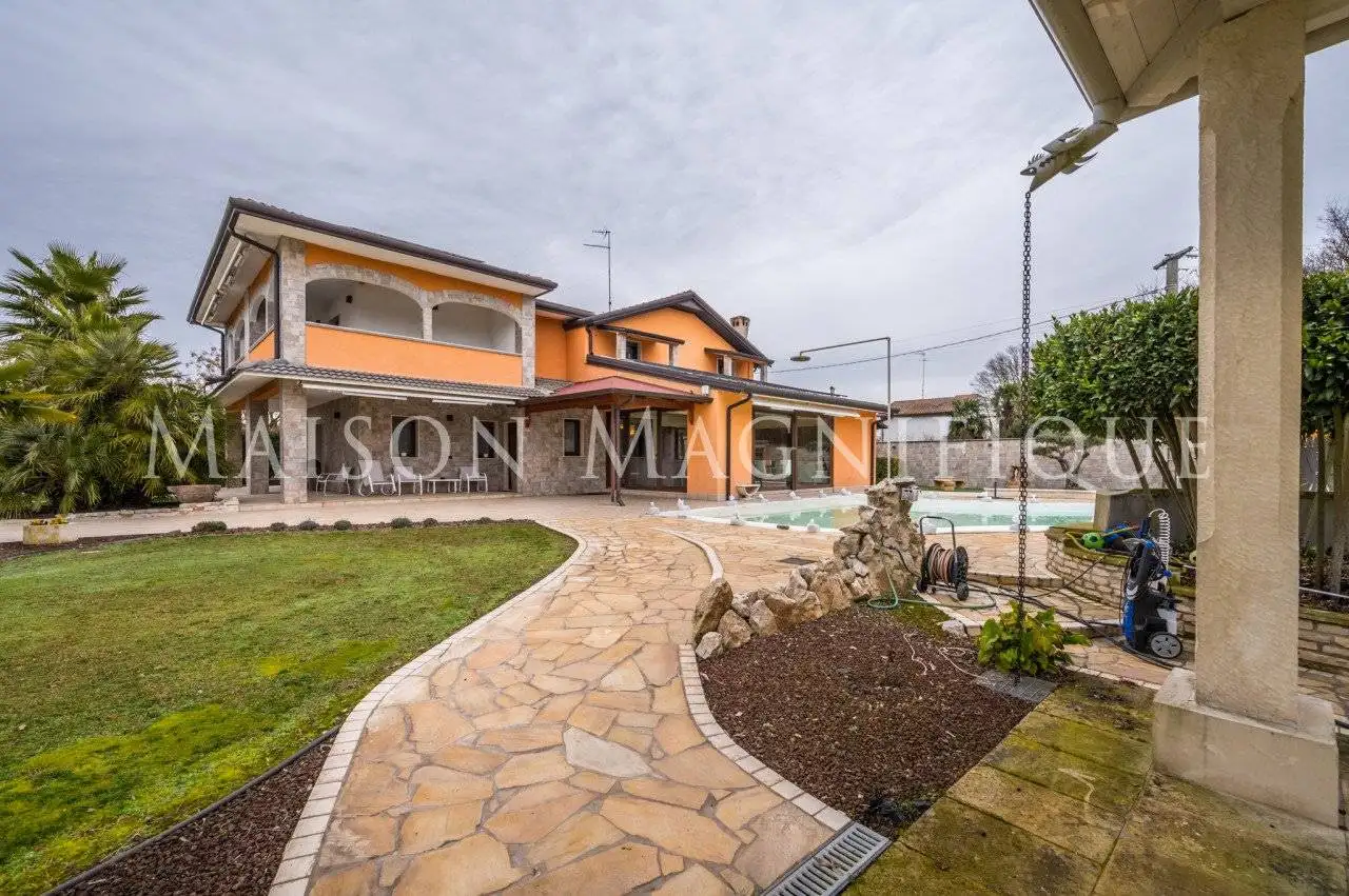 Villa in vendita a Mesola