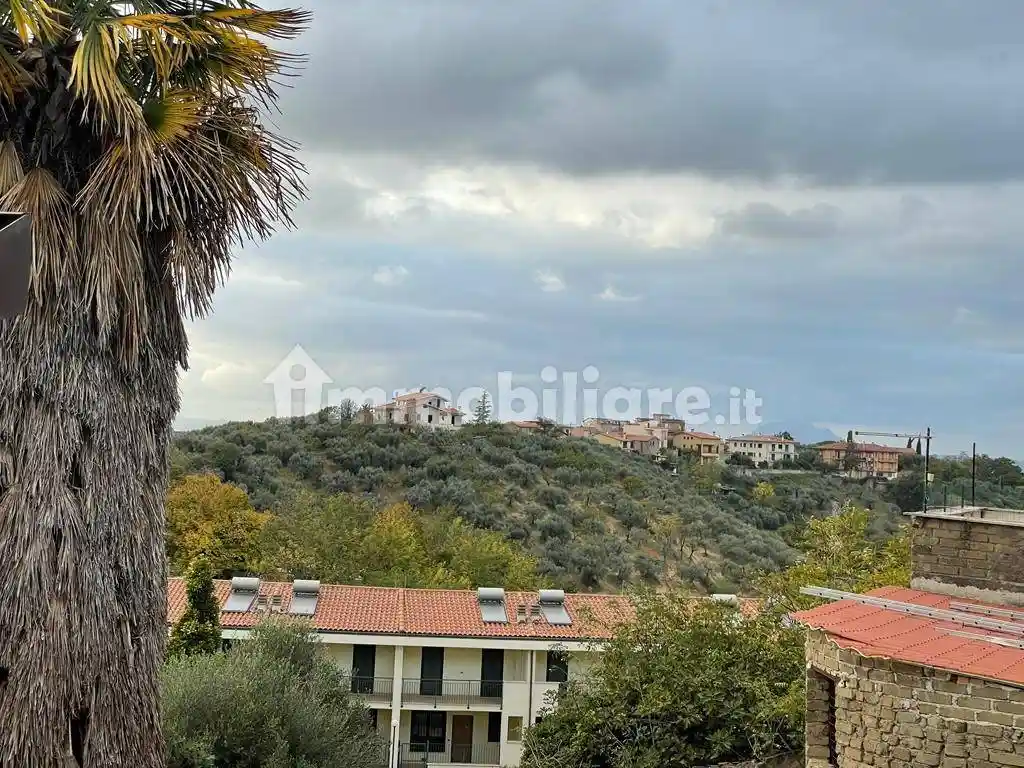 Appartamento in vendita a Montelibretti