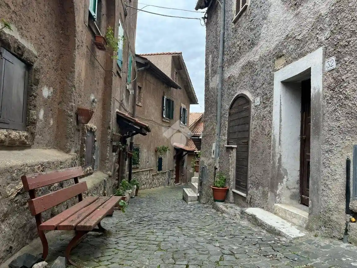 Appartamento in vendita a Subiaco