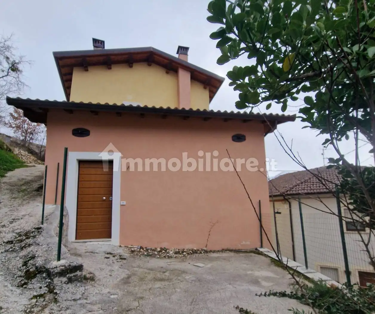 Appartamento in vendita a Lucoli