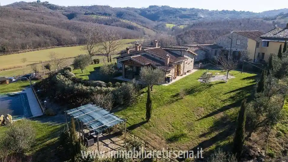 Rustico - Casale in vendita a Fabro