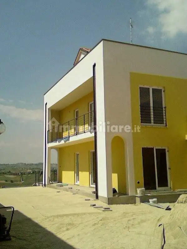 Palazzo - Edificio in vendita a Moasca