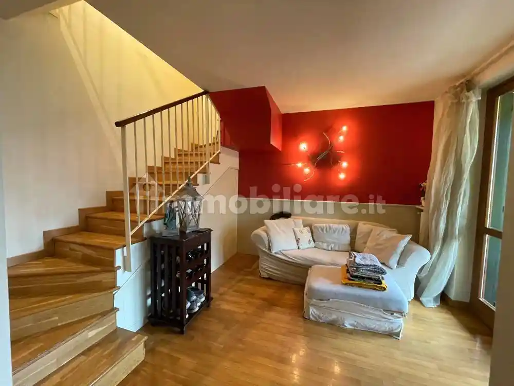 Appartamento in vendita a Cene