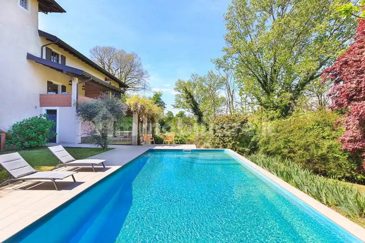 Rustico - Casale in vendita a Pombia