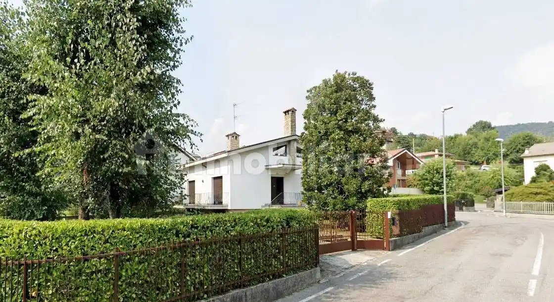 Villa in vendita a Villa d'Almè