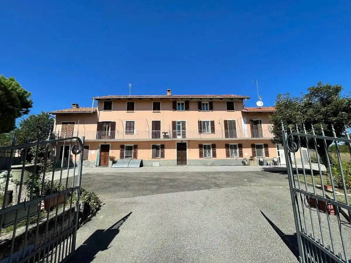 Rustico - Casale in vendita a Isola d'Asti