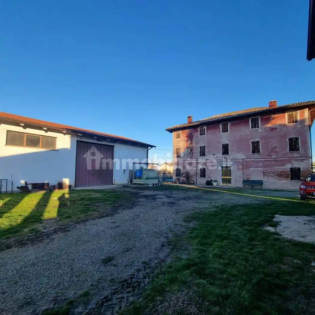 Rustico - Casale in vendita a Soliera