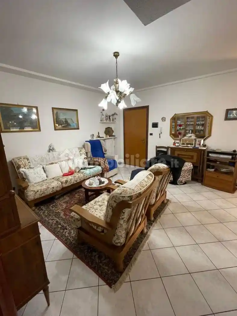 Appartamento in vendita a Cecina