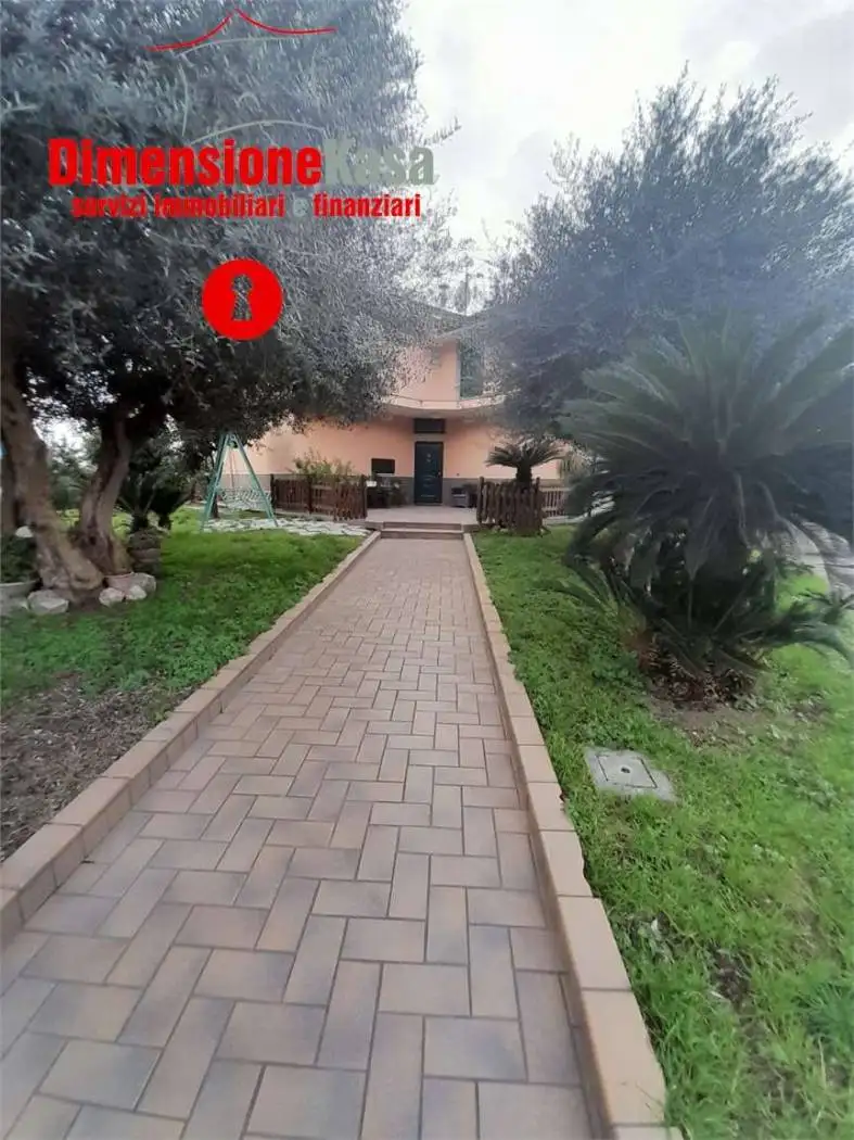 Villa in vendita a San Felice a Cancello