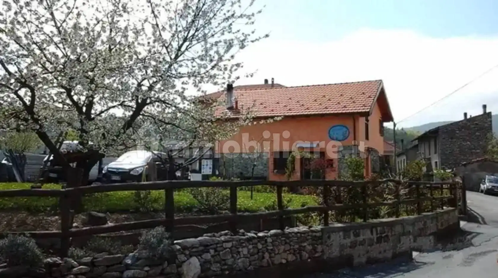 Villa in vendita a Bardineto