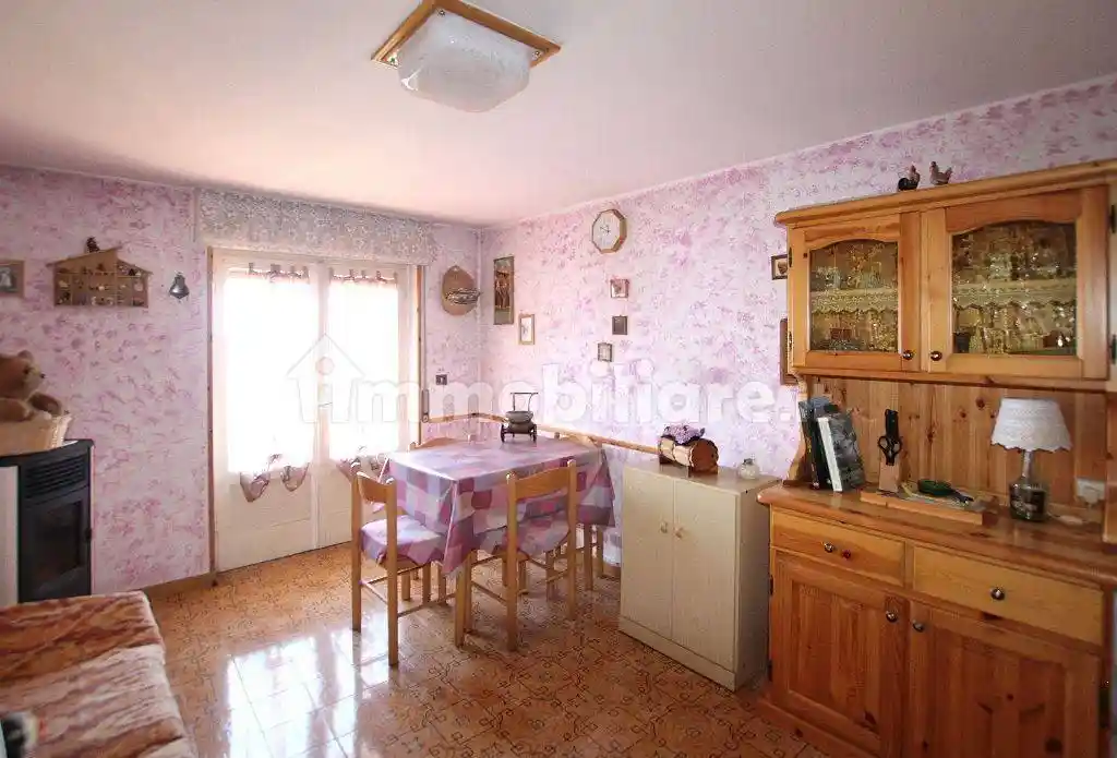 Appartamento in vendita a Dossena