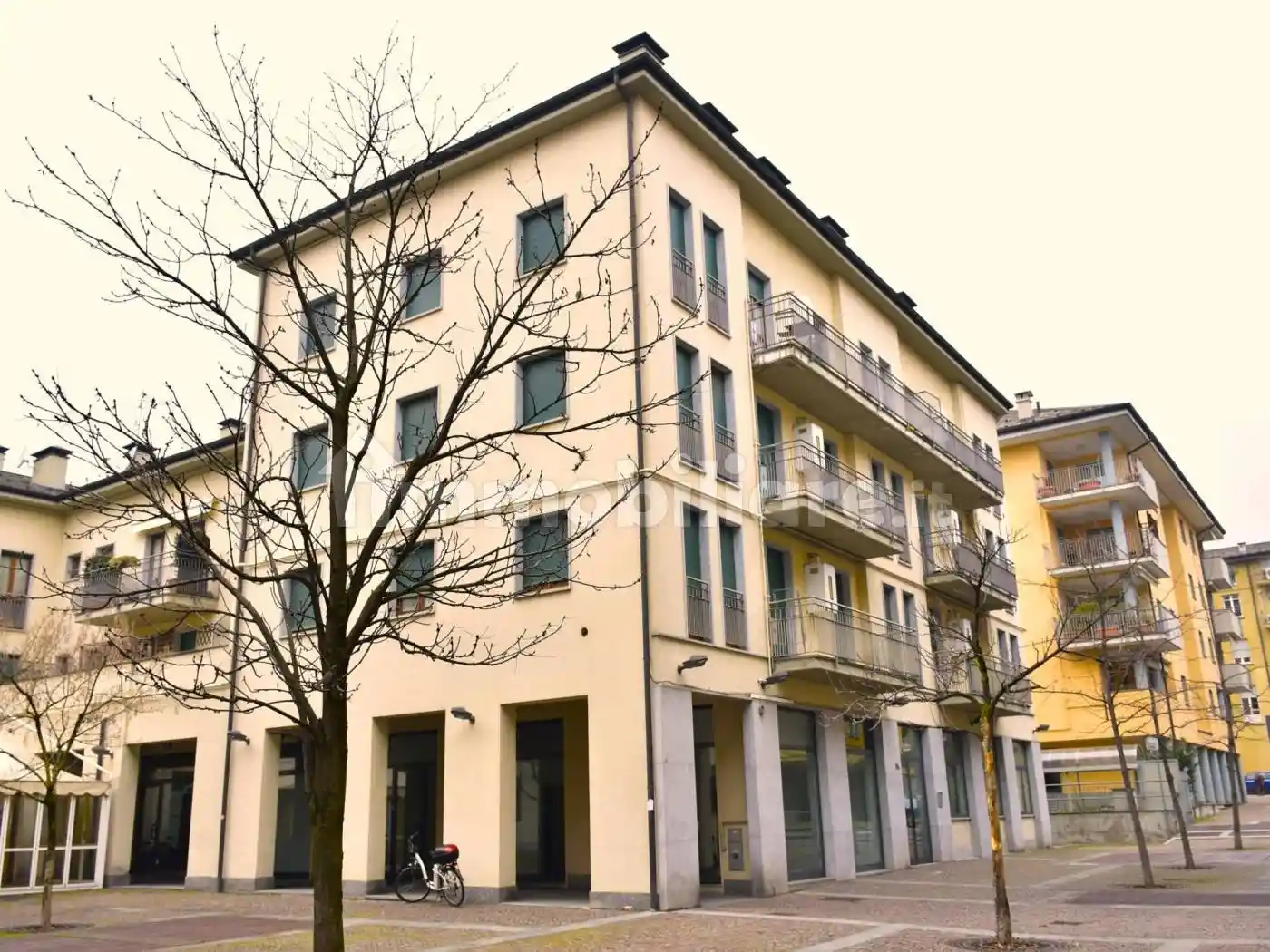 Palazzo - Edificio in vendita a Sondrio