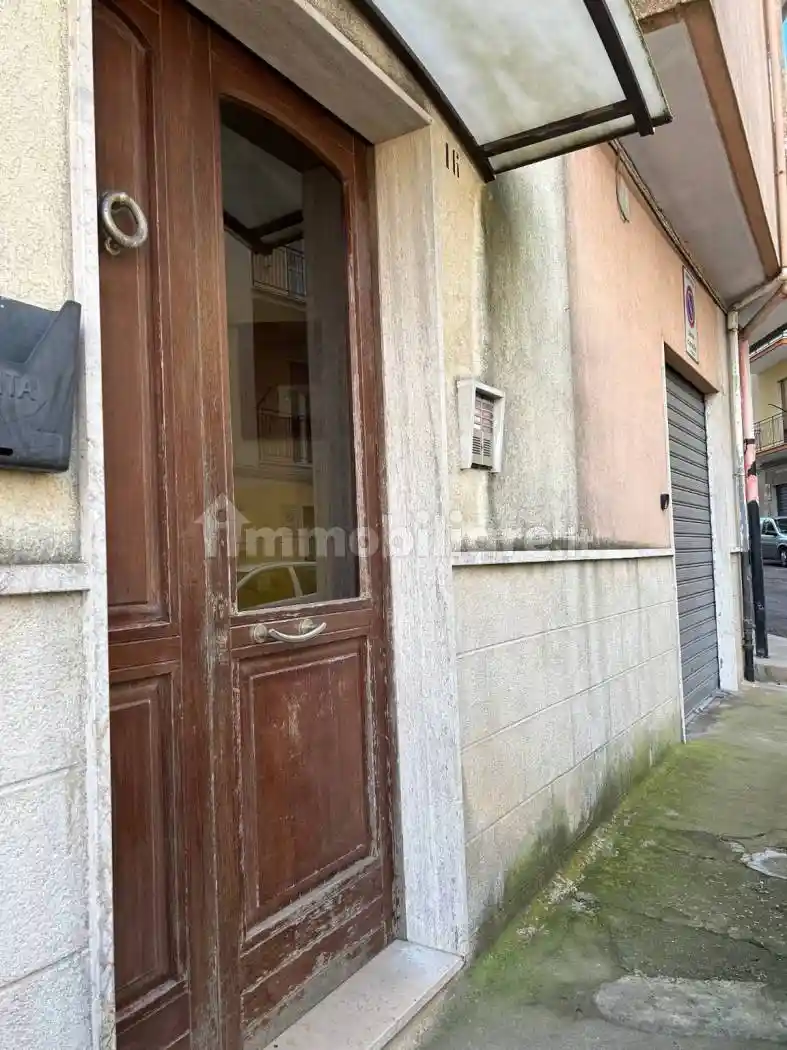 Palazzo - Edificio in vendita a Mottola