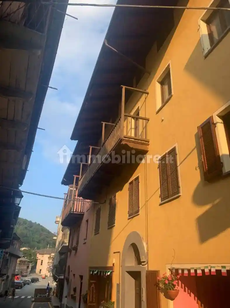 Appartamento in vendita a Sampeyre