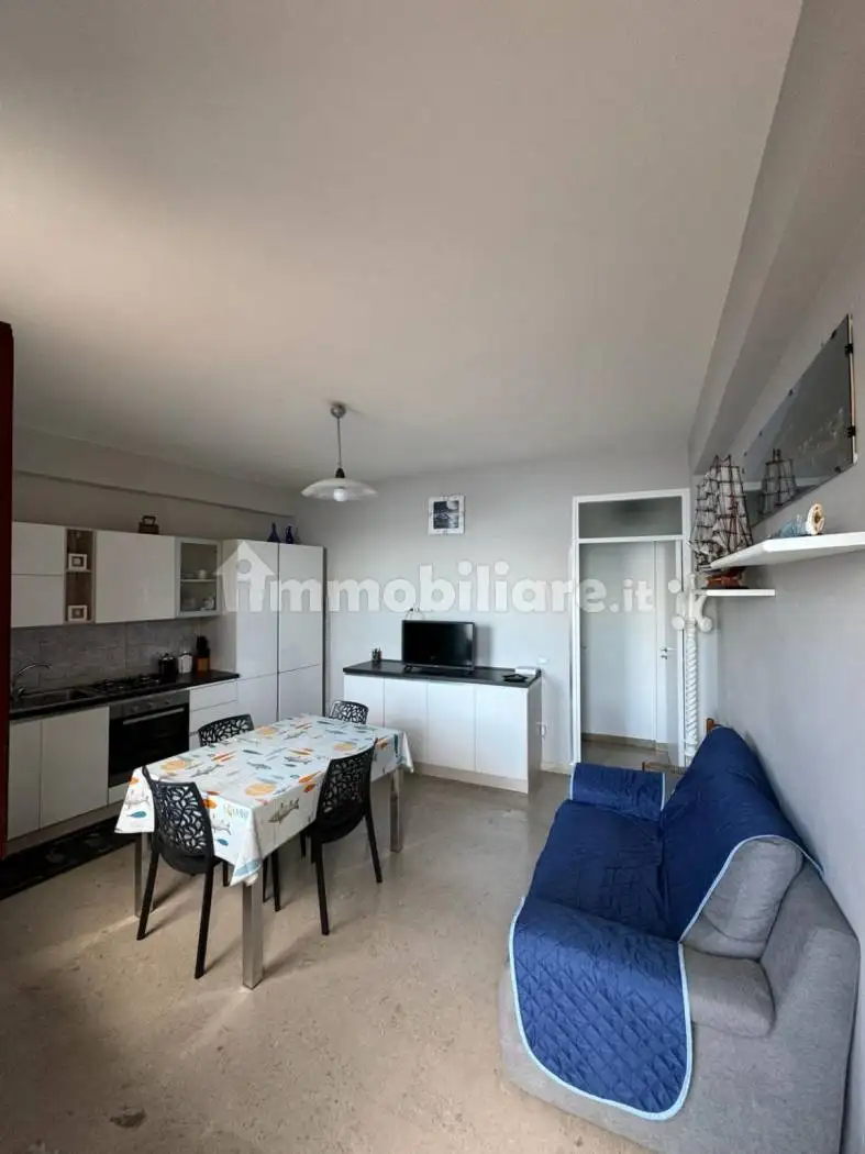 Appartamento in affitto a Scilla