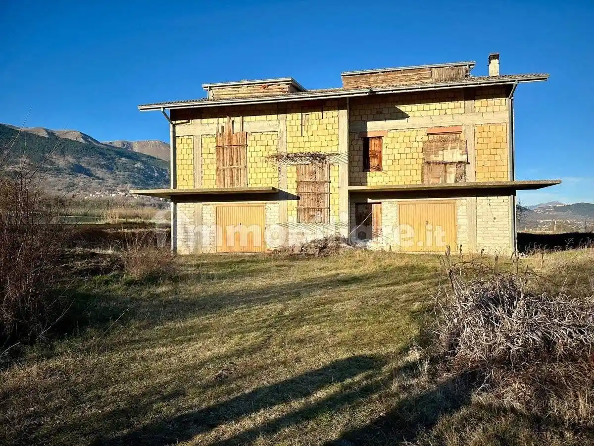 Villa unifamiliare via Fontamara, snc, Ocre - foto 3